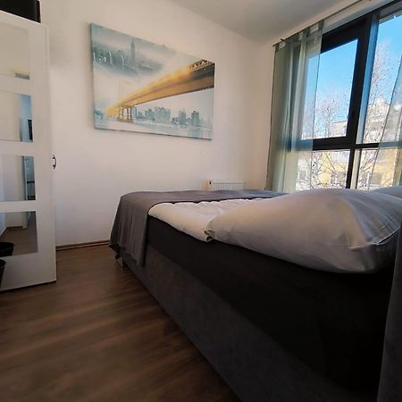 Pretty Apartment Next To Metro Station Vienna Exterior photo